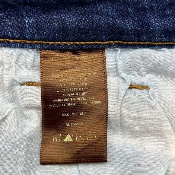 Kut From The Kloth Catherine Boyfriend Short Size 6 - Picture 10 of 16